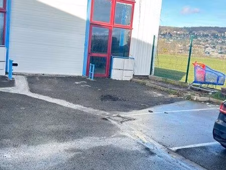 entrepôt / local d’activité 186 m² + 2 parkings – vernouillet