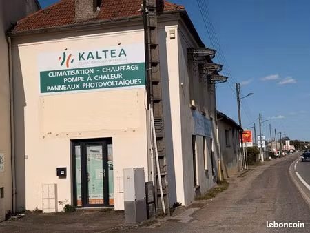 local commercial 120 m² - bordure n10 - coignières