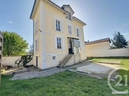 maison 5 pièces 130 m²