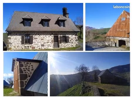 maison ancienne avec dépendances dans la vallée de la jordanne – grand terrain et belle vu