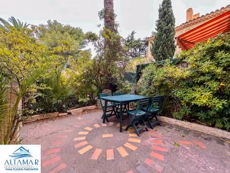 à vendre – studio avec grande terrasse au cœur de la madrague – saint-cyr-sur-mer - 149 00