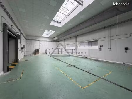 local industriel 320 m²