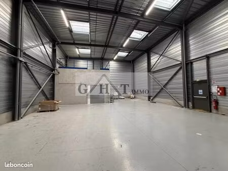 local industriel 380 m²