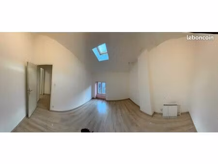 maison de ville indépendante 100m2 terrasse extérieur 40m2