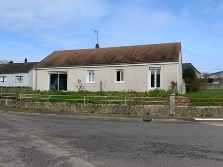 maison de plain-pied  proche centre de villaines