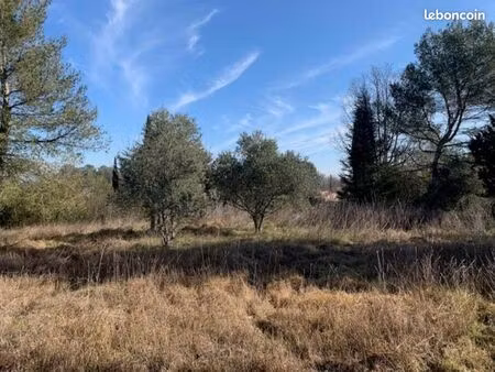 terrain 3 100 m² saint maximin la sainte baume