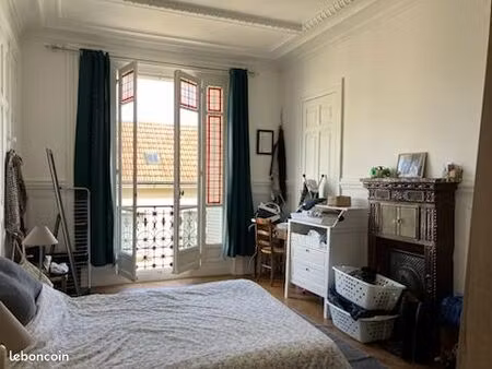 quartier notre-dame  magnifique appartement ancien à 3min à pied de la gare rive droite