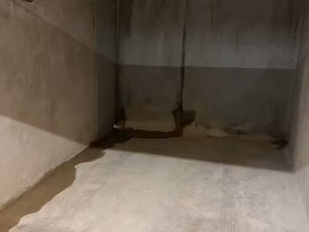 box fermé à louer residence florea parc