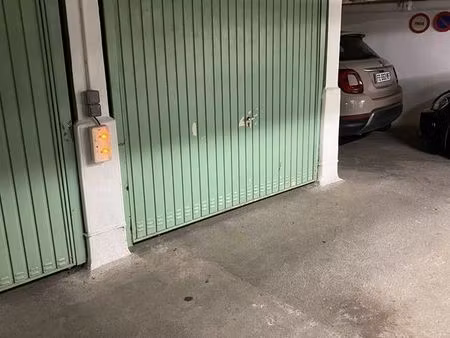 parking/box 1 pièce cannes-la-bocca