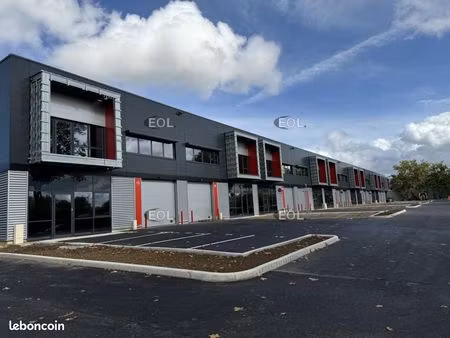 local d'activité 7 560 m²