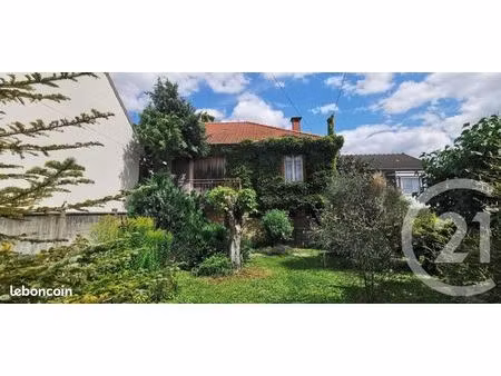 maison 4 pièces 75 m²