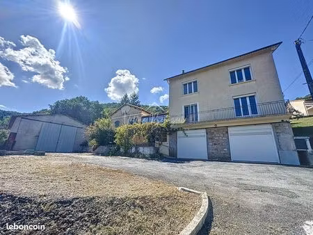 maison 7 pièces 157 m²