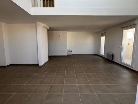 t4 duplex neuf avec terrasse + 2 parkings