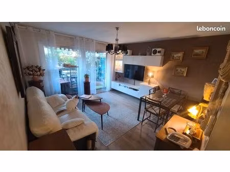 viager libre – appartement avec terrasse – le lavandou – bord de mer