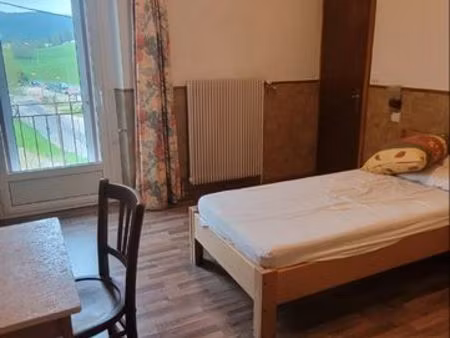 chambre avec salle de bains