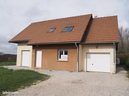 maison familiale 127 m² – 4 chambres – garage – grenier – construction bbc – larnod