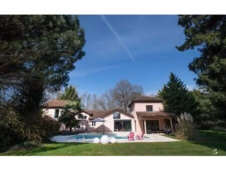 maison montagnat m² t-6 à vendre  749 000 €