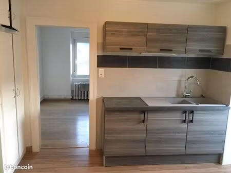 loue t3 refait à neuf