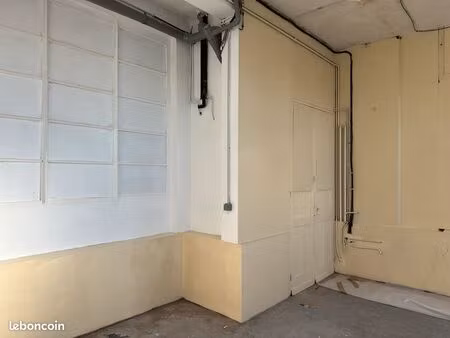 loue commerce +atelier