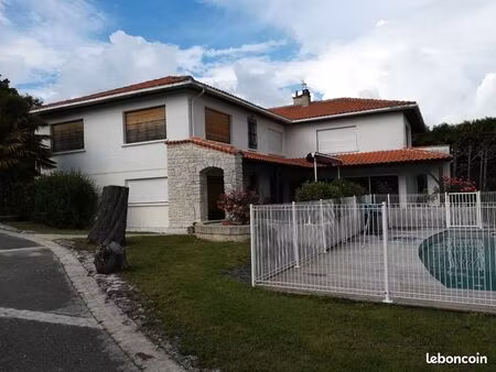 maison sur sous sol avec du charme