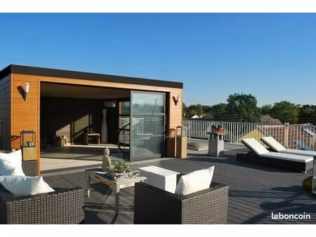 loft/atelier/surface 5 pièces 138 m²