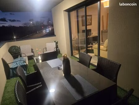 a vendre t2 lumineux avec vue imprenable sur rodez et le golf