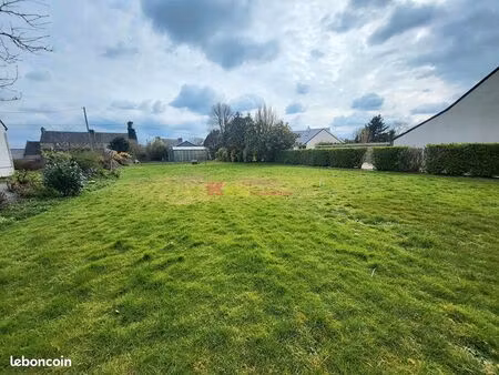 terrain 1004 m² le drennec