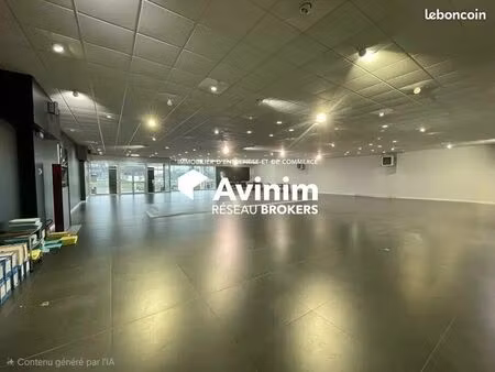 local commercial 700 m² groslay