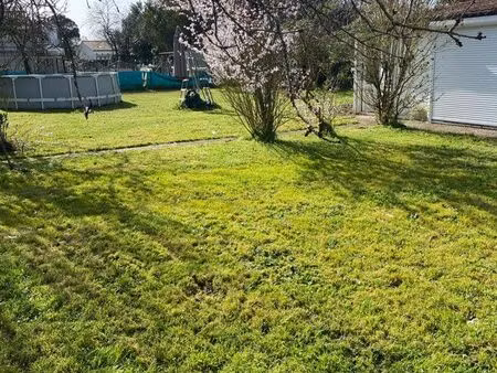 vend terrain à bâtir