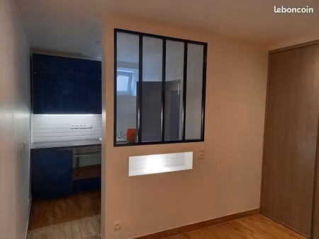 ◊ studio 28 m² – centre-ville la châtre – rez-de-chaussée