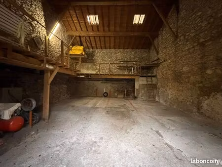 local divers 87 m² beaufort sur gervanne