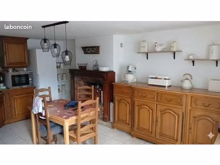 maison bains sur oust