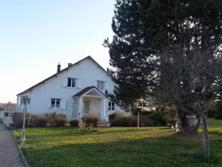 maison 6 pièces 390 m²