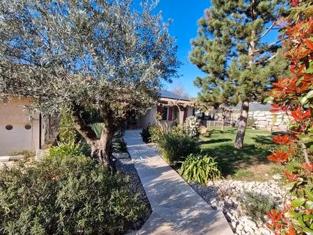 maison 142m2 - 4 chambres - terrain 850m2 - jardin aménagé - malataverne