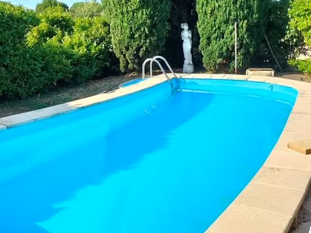 bezouce plain pied avec piscine