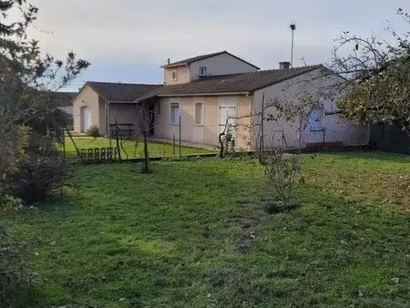 maison à saintes dans une zone non inondable