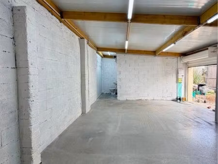 box / espace de stockage / atelier