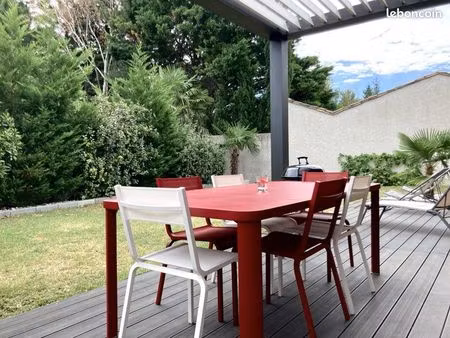 maison récente 4 chambres avec jardin