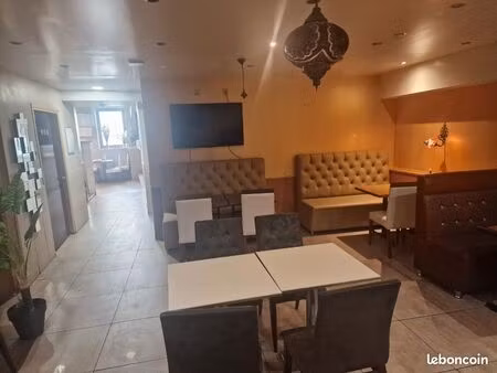 restaurant commercial