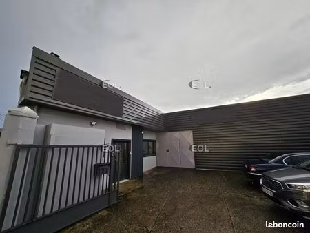 local d'activité 455 m²