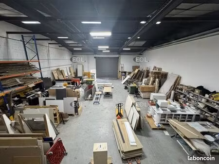local d'activité 330 m²