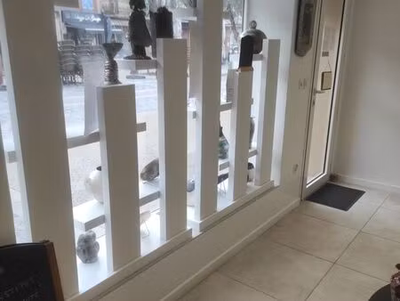 murs commerciaux vinon sur verdon