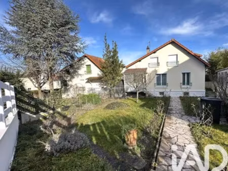 maison à fresnes (94260)