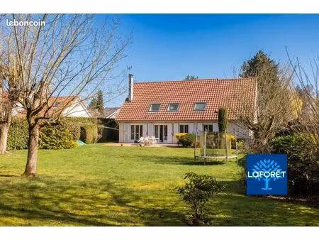 maison 8 pièces 200 m²