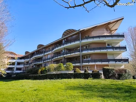 3 pieces 72m2 + terrasse 34 m2 eybens