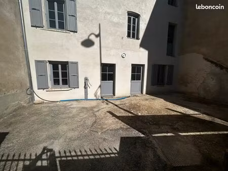 rare 3 pièces 60m2 rénové + cours privés 60m2