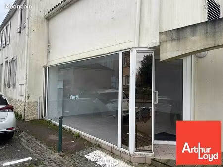 local commercial 110 m² aubigny les clouzeaux
