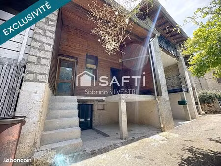 maison 4 pièces 150 m²