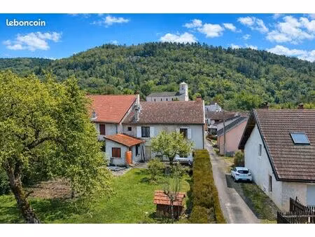 maison de village 4 pièces 102 m²