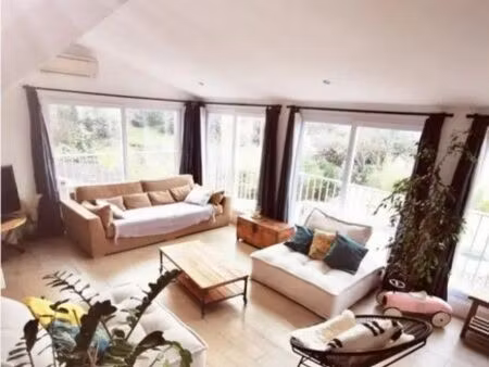 t4 110 m² – vue mer – jardin _ piscine – parking – six-fours-les-plages